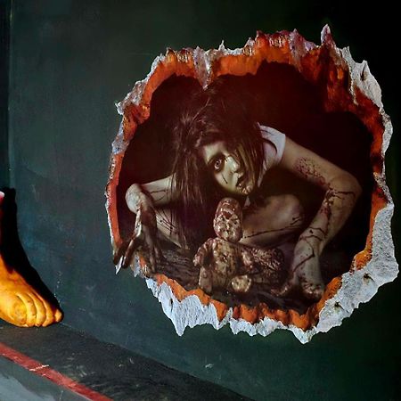 Scary Hostel Tbilisi Exterior foto